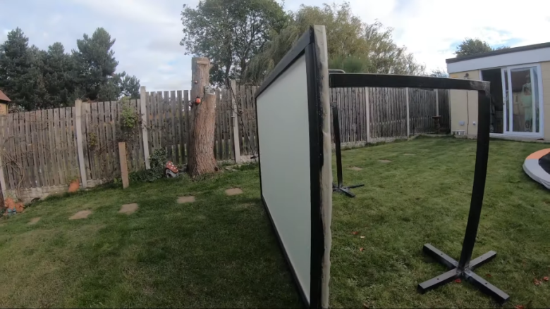 REAR PROJECTION SCREEN FOR HALLOWEEN