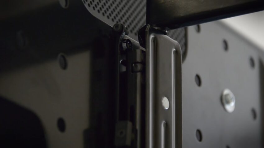 Locking Wall Mount